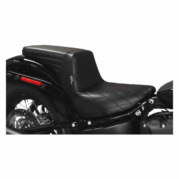 取寄せ キックフリップシート - ダイヤモンド ラペラ Kickflip Seat - Diamond - Black - Softail '18-'23 LYF-590DM 08021340