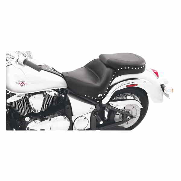 取寄せ ワイドツーリング2アップシート マスタング Seat - Wide - Touring - Without Backrest - One-Piece - Chrome Studded - Black w/Conchos - VN900 76126 08100508